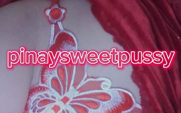 Pinaysweetpussy Fucked Herself and Squirted Using Hair Brush