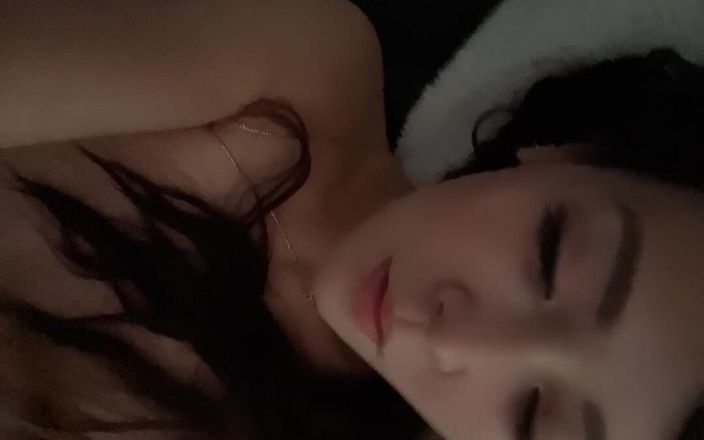 Real Miss Taiwan Finger Her Goodies