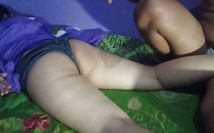 Real Stepmom Help Stepson Handjob After Cumshot in Mouth