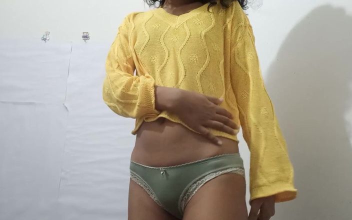 Red Head Strips and Shows Shaved Twat