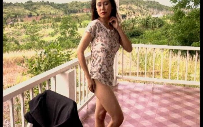 Reife Asiatin Fingert Ihre Behaarte Muschi - Mature Asian Fingering Her Hairy Pussy