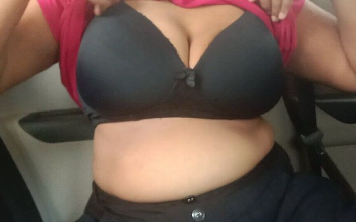 Risky Indian Sex in Car