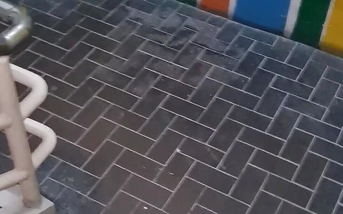 Risky Sex-asian Fuck in Public Fire Exit in Mall