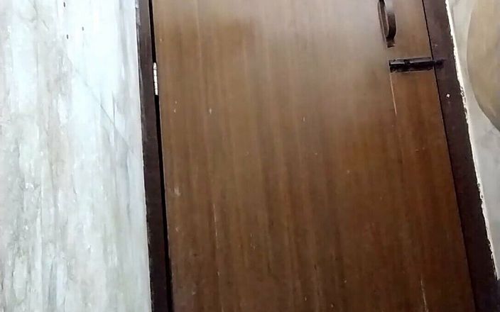 Riya Show Her Pussy in Bathroom
