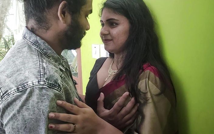 Saree Romance Part 1 Long Lip Lock, Vaishnavy and Sharun Raj Hot Saree Long Lip Lock Romance, Mallu Couple Hot Kiss Romance