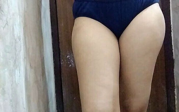 Seeing the Bengali girl's novel, the buff asked for a video of the hot novel.