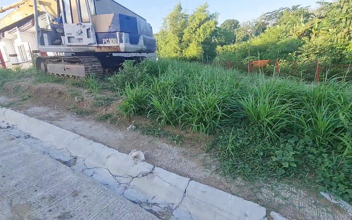 Sex Near the Road in Abandoned House