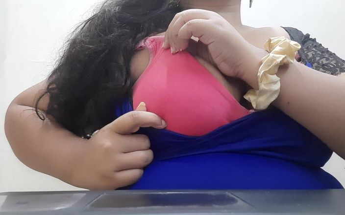 Sexy Bhabhi Samaiya