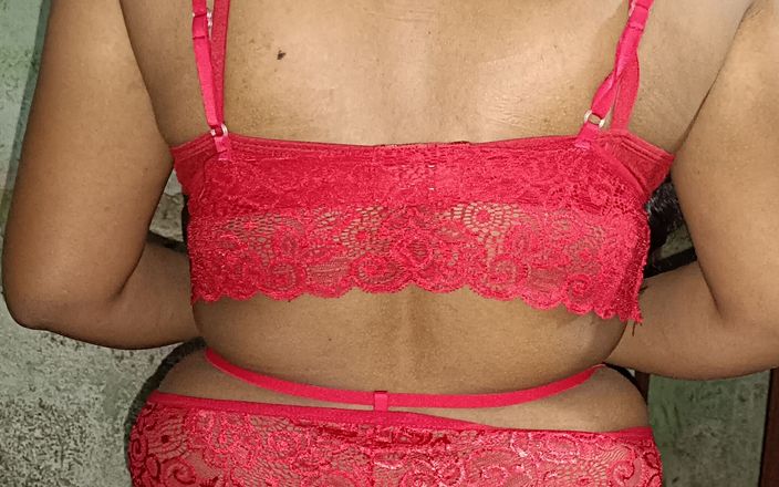 Sexy'hot Babes with Below Job Desi Indian Girl