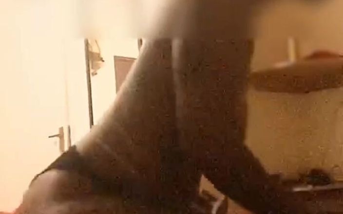 Sexy MILF Gets Cum on Ass After Riding BBC