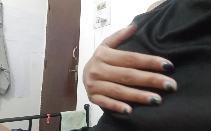 Sri Lankan Stepsister Mastrubate with Her Sexy Underwear