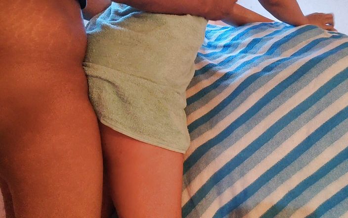 Stepbrother Fucked His Stepsister After Shower, When No Ones at Home.