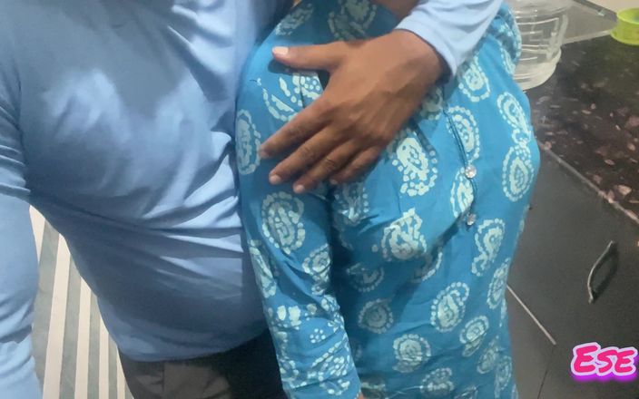 Stepdad Seduces His Step Daughter on the Pretext of Giving Her a Gift