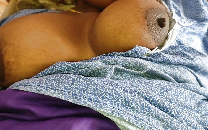 Stepmom Offers Her Wet Pussy and Boobs