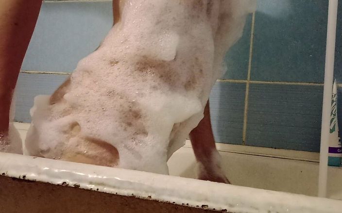 Super Bubbles. Bathing with Lots of Foam