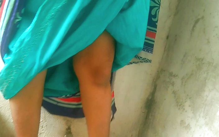 Tamil Aunty Fingering Close up