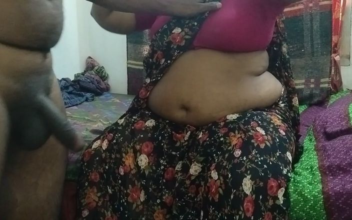 Tamil House Wife Beautiful Aunty Very Hot Big Boobs Aunty Very Hot Fucking in Bed