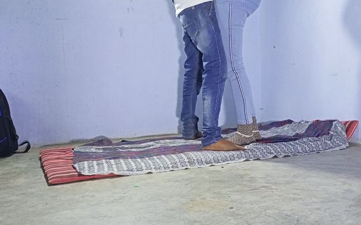 Tamil Indian College Girl Fucking in Class Room with Boyfriend