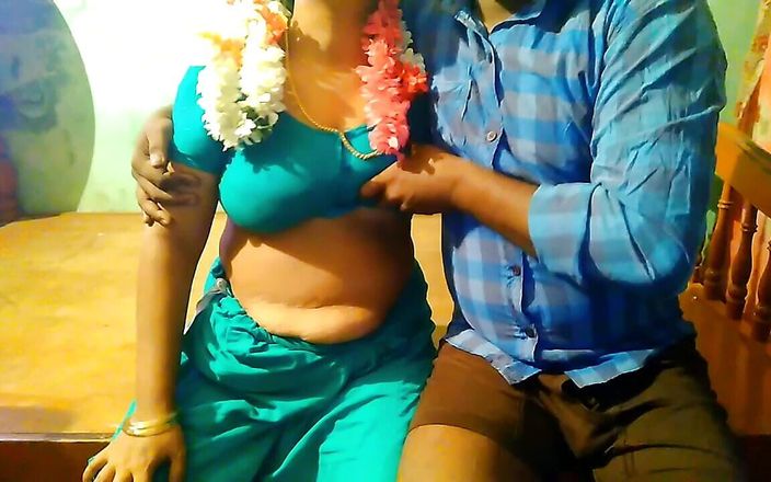 Tamil Jasmine Flower Aunty Pressing Big Boobs