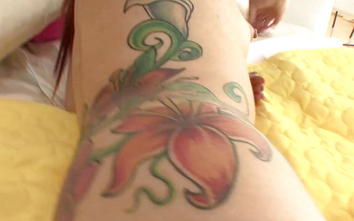 The American bull fucks the tattooed Asian