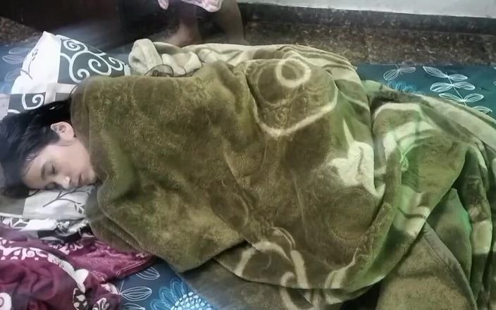 The Servant Left the Resting Mistress