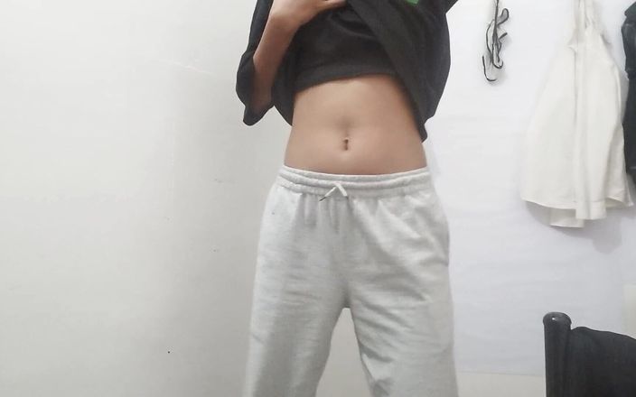The Sri Lankan Girl Fingering in Her College Hostel