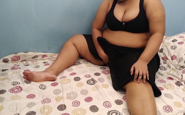 The Stepmother Helped the Stepson Cum While the Loneliness Masturbated