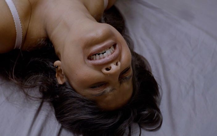 Tight Pussy Indian MILF Porn Full HD