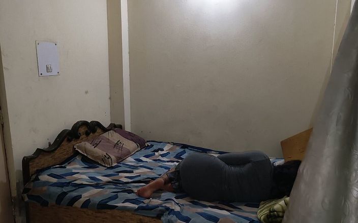 Today Found My Stepsister Alone in the Room and I Put a Lot Inside Her Pussy.