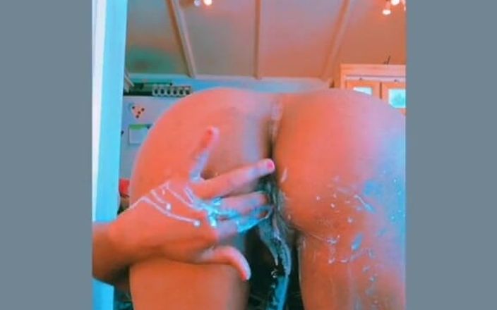 Vacuum Cleaner Squirt