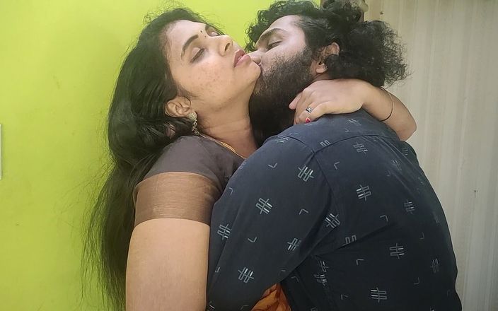 Vaishnavy and Sharun Long Lip Lock Part 1