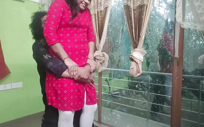 Vaishnavy and Sharun Raj Ass Romance in Churidhar, Ass Kissing Romance by Mallu Couple, Hot Ass Press and Ass Kissing Romance