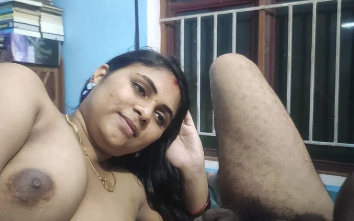Vaishnavy Hot Blowjob in Nude, Mallu Couple Blow Job, Malayali Girl Blow Job with Husband, Husband and Wife Hot Blow Job Fun