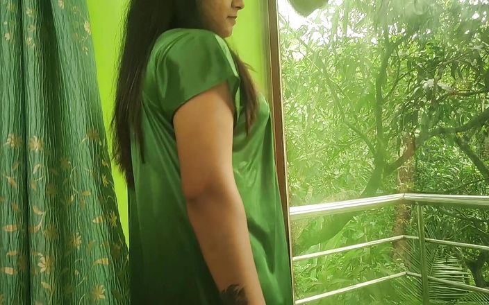 Vaishnavy Hot Transparent Nighty Romance with Sharun Raj and Showing Body with Shadow Transparent Nighty, Mallu Couple Nighty