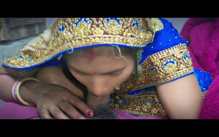 Village Bhabhi Masturbating and Cum Eating