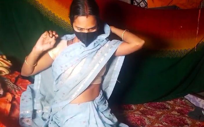 Village Bhabhi's Fucking Video and Sucking