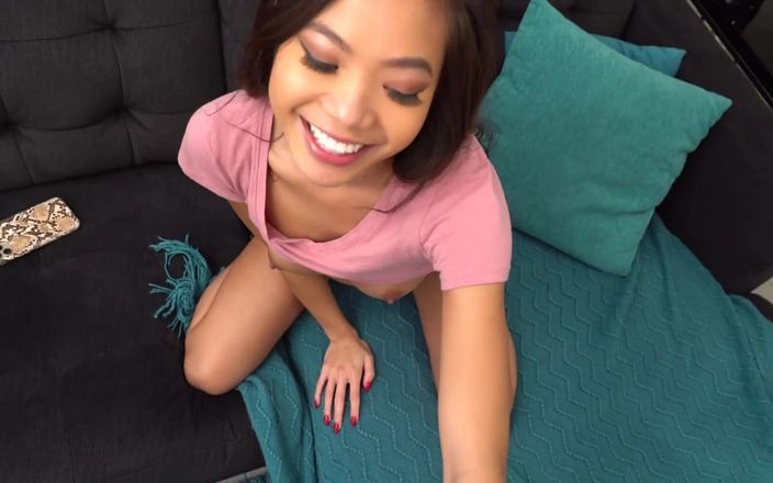 Vina Needs My Special Attention in This Daddy Roleplay! Vinaskyy