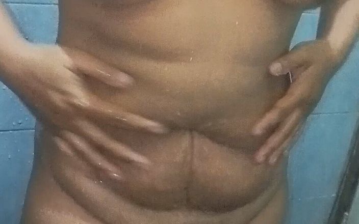 Viral... Auntie Takes a Shower After That and Asks for Bullying Part 1