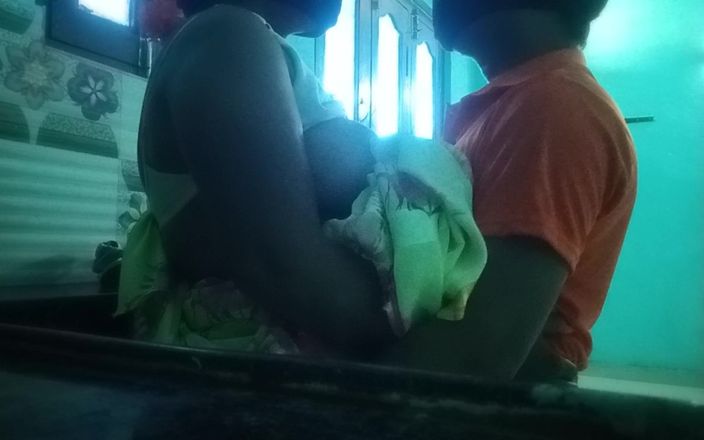 Vizag Telugu House Wife Reality Husband Fucks in Kitchen Doggy Style Hard-core Dirty Talk Telugu-fuckers