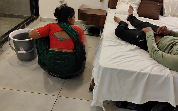 While Komal Was Bathing in the Swimming Pool, Her Husband Started with the Mopping Lady