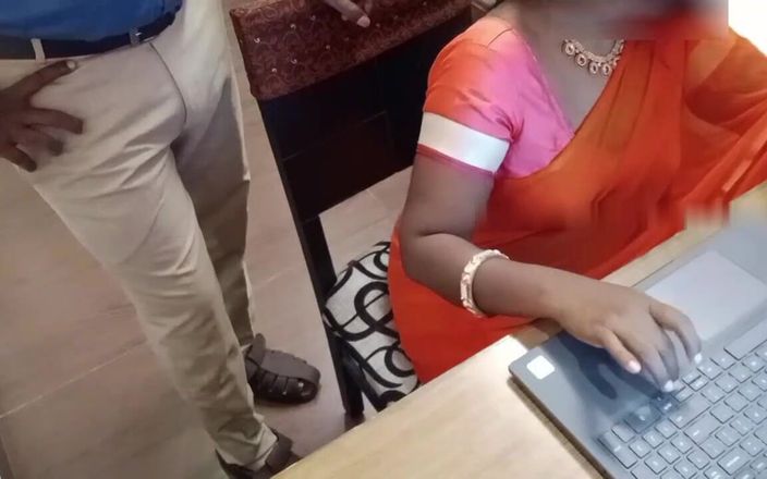 Wife Fucks Manager in Office Transparent Saree
