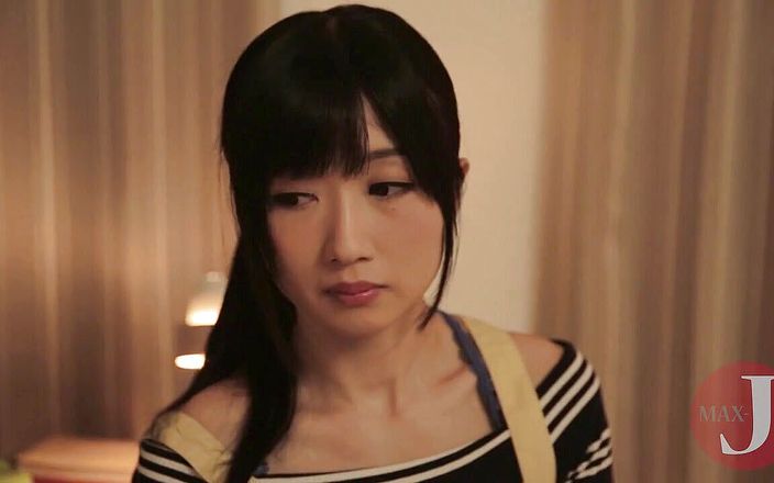 Wonderful japanese teen queening her boyfriend and getting screwed