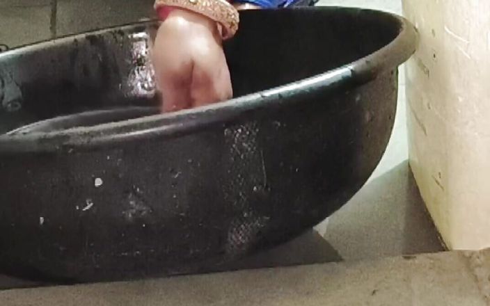 Your Poem Sister-in-law Open Bath in the Bath House